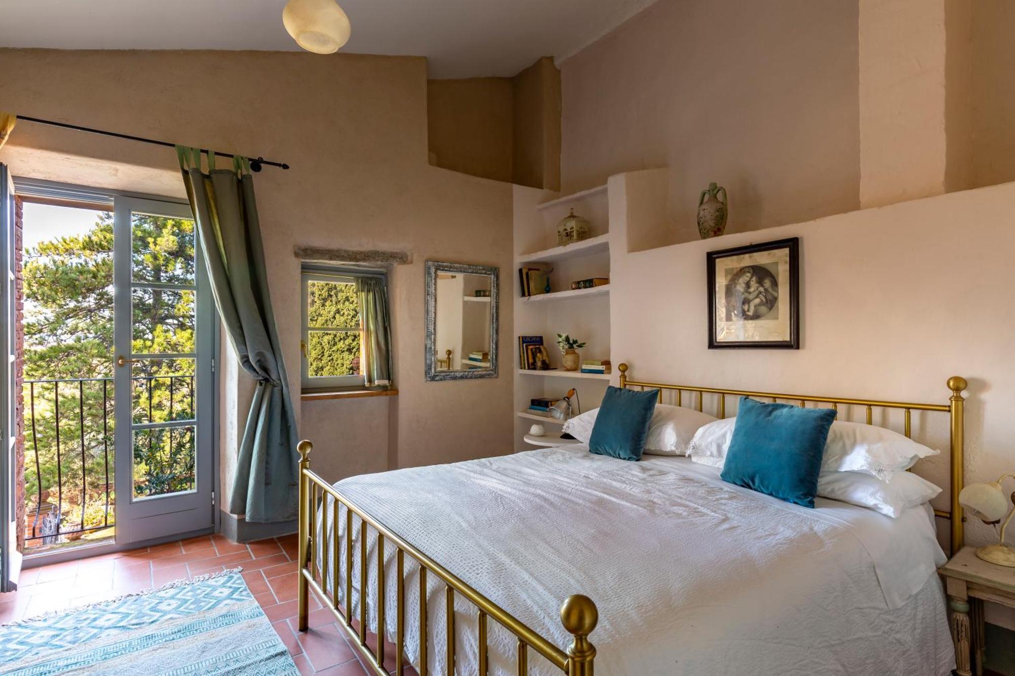 Casa Ezio Marchi - Due Appartamenti E Una Family Suite Bettolle Bagian luar foto